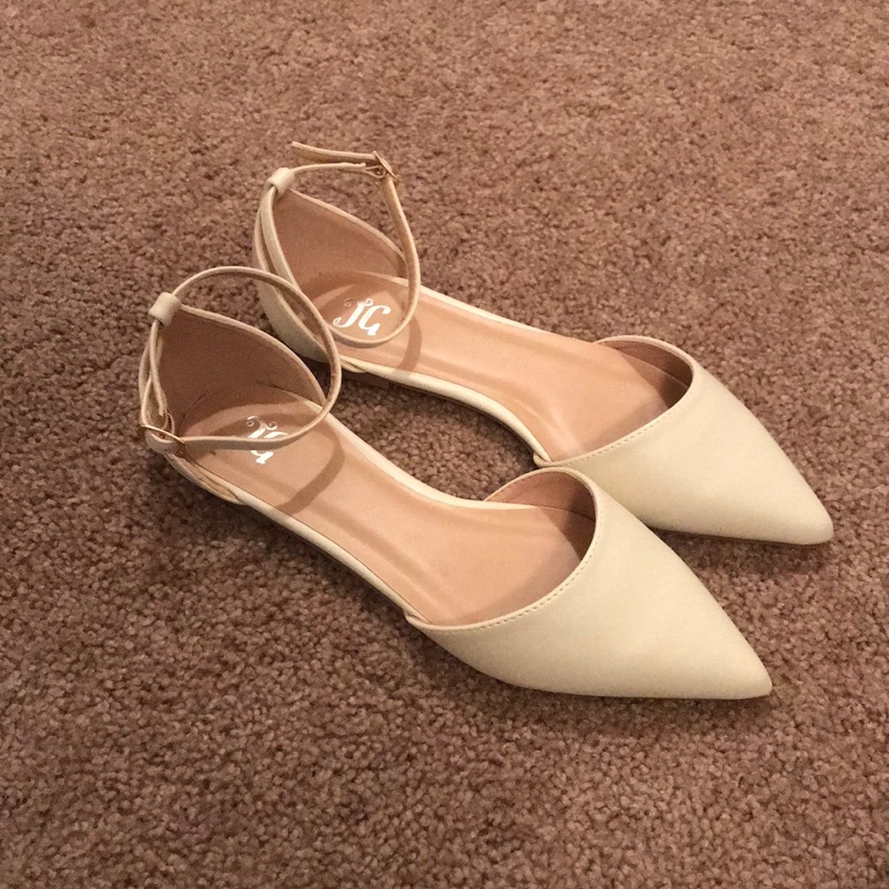 Ivory Pointed Toe Ankle Strap Ballet Flats